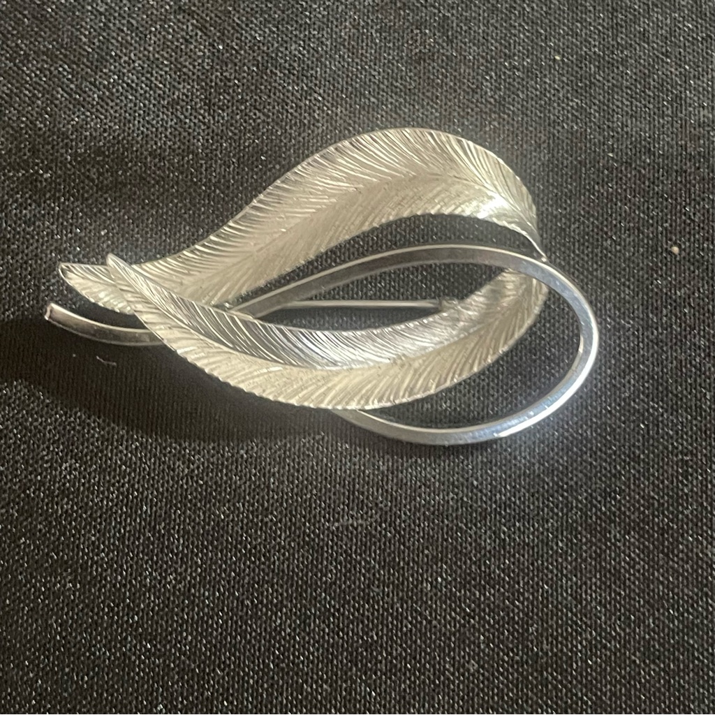 Vintage Wells Sterling Silver Feather Brooch
